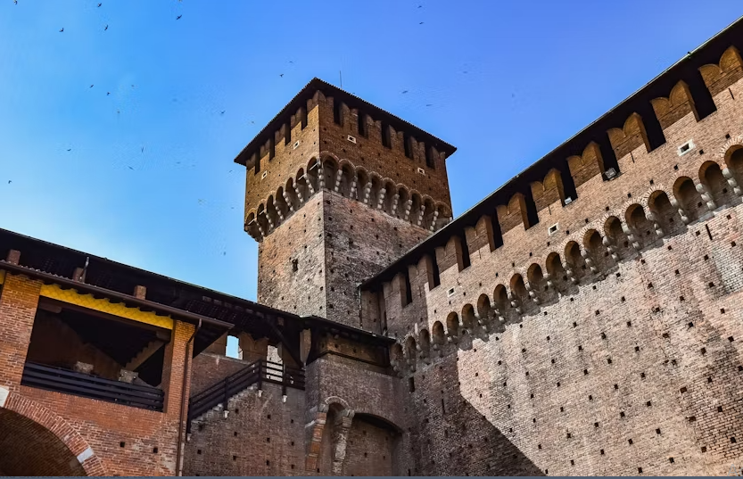 Duomo and Sforza Castle guided tour - Image 3